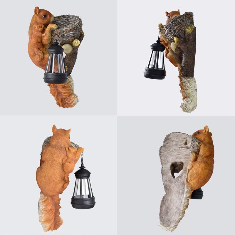 Retro Squirrel Lantern Solar-Powered Outdoor Wall Light