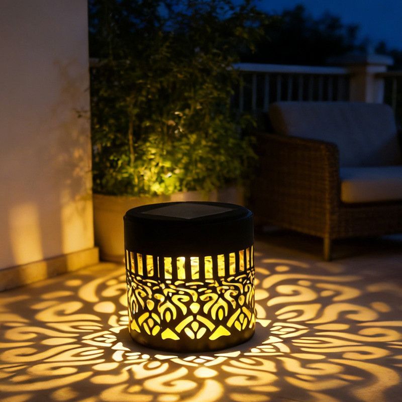 Solar-Powered Wrought Iron Mandala Pattern Openwork Projection Light
